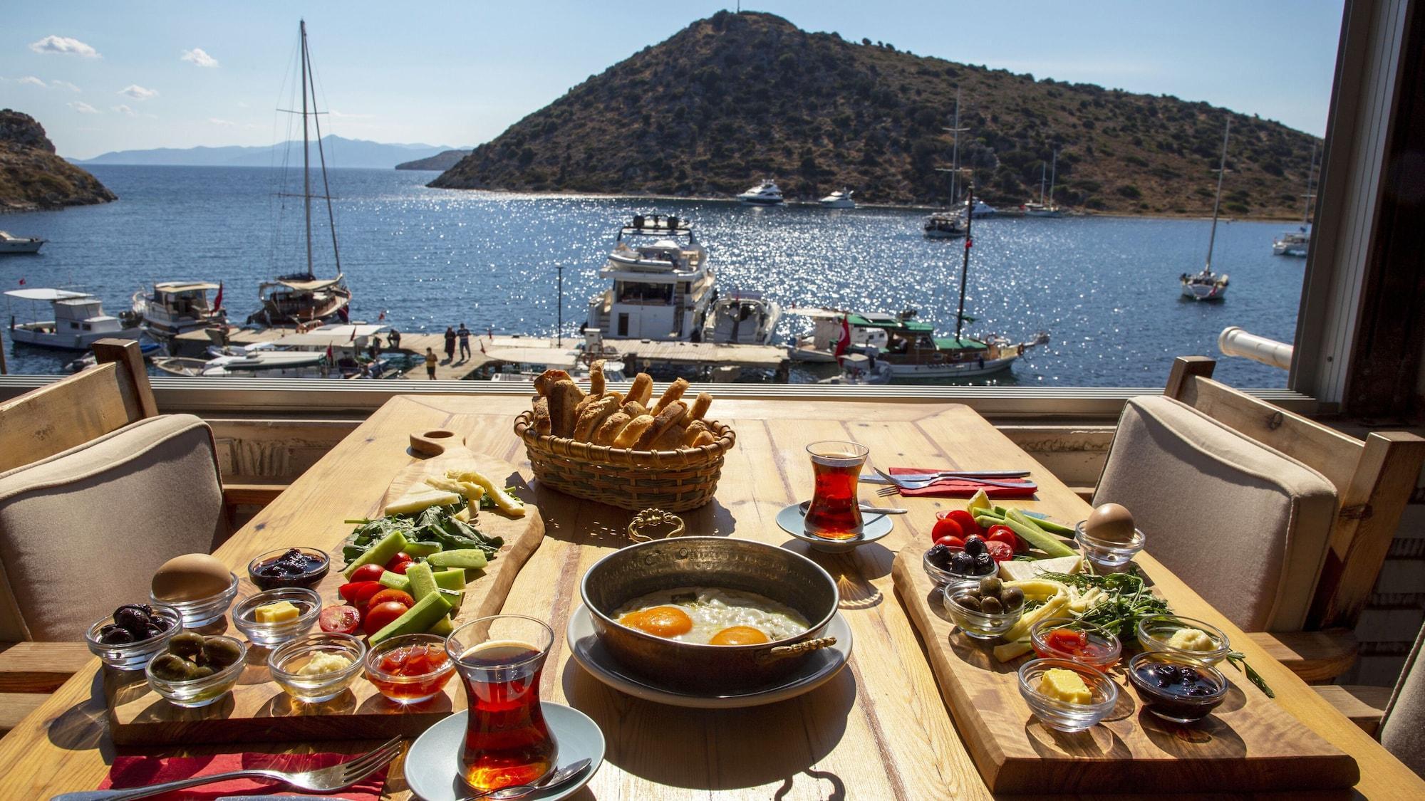 Liman Hotel Guemuesluek - Adult Only Bodrum Exteriör bild