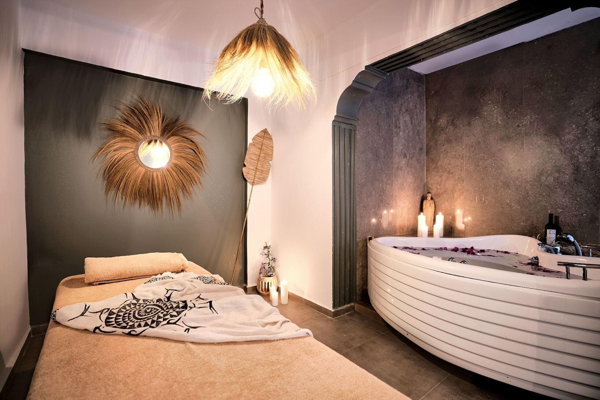 Liman Hotel Guemuesluek - Adult Only Bodrum Exteriör bild